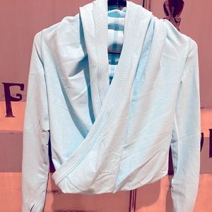 Girls Lululemon Ivivva Four Count Shrug wrap